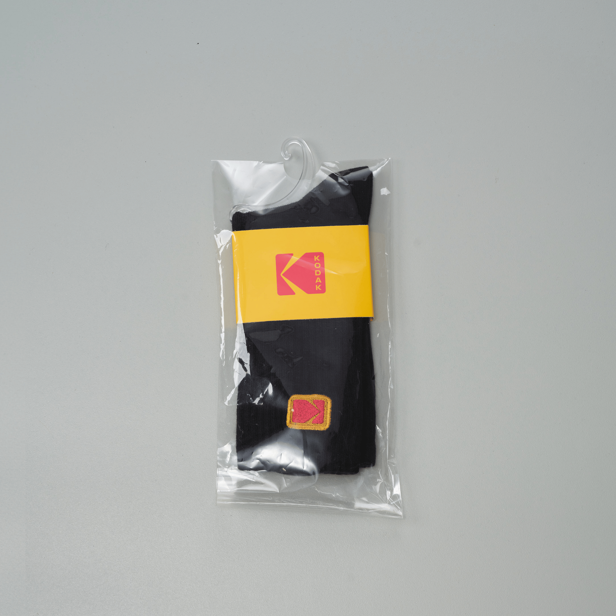 color plus mini logo crew socks black